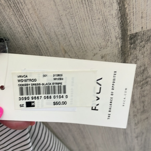 RVCA Gray and White Striped Dress - Picture 6 of 7
